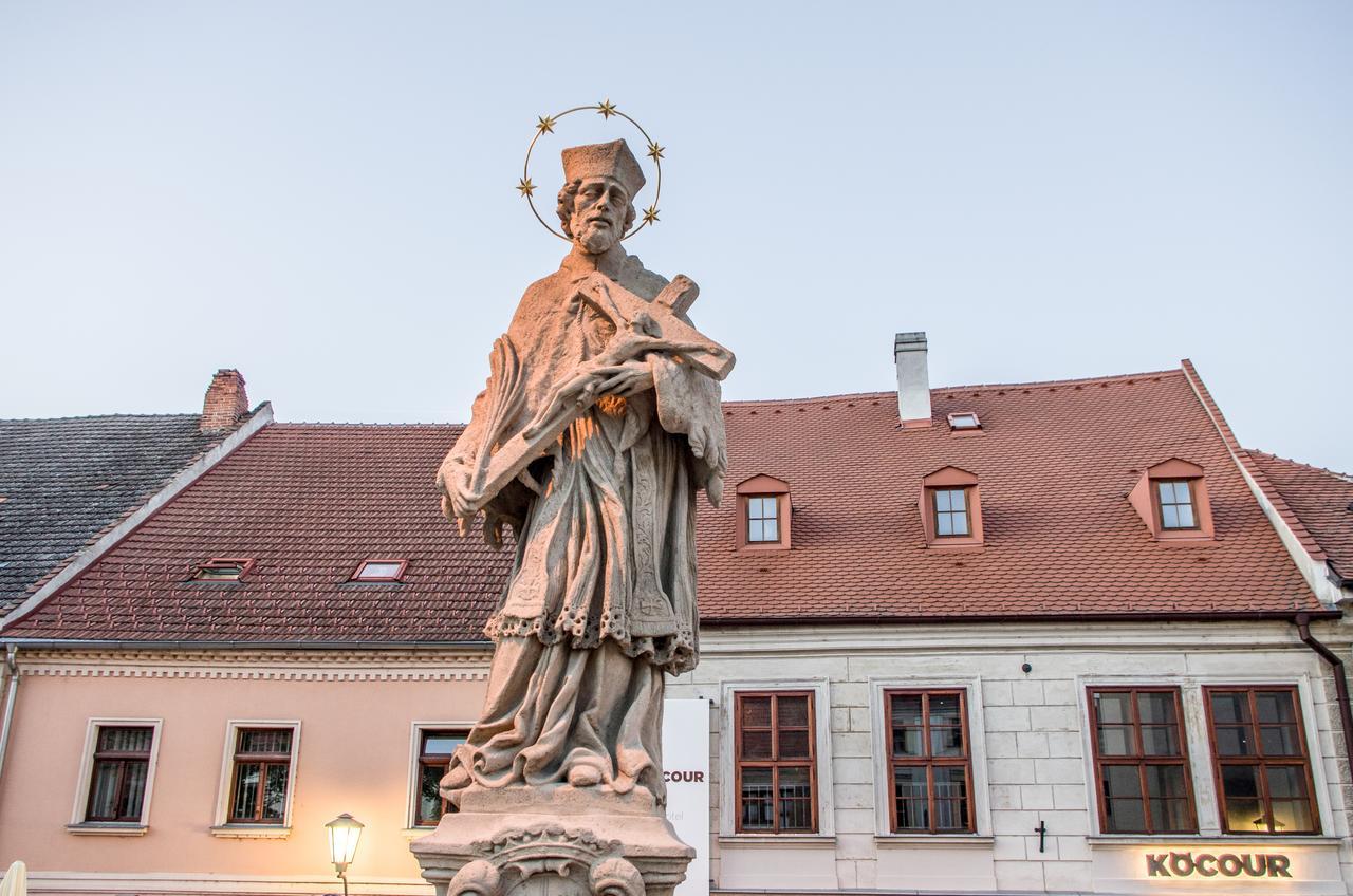Hotel Kocour Třebíč Extérieur photo
