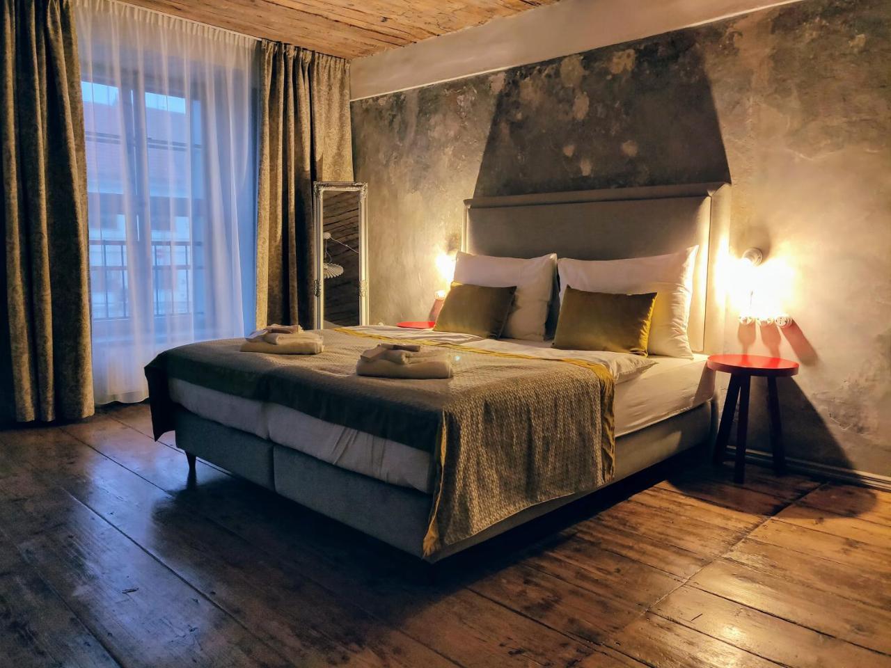 Hotel Kocour Třebíč Extérieur photo